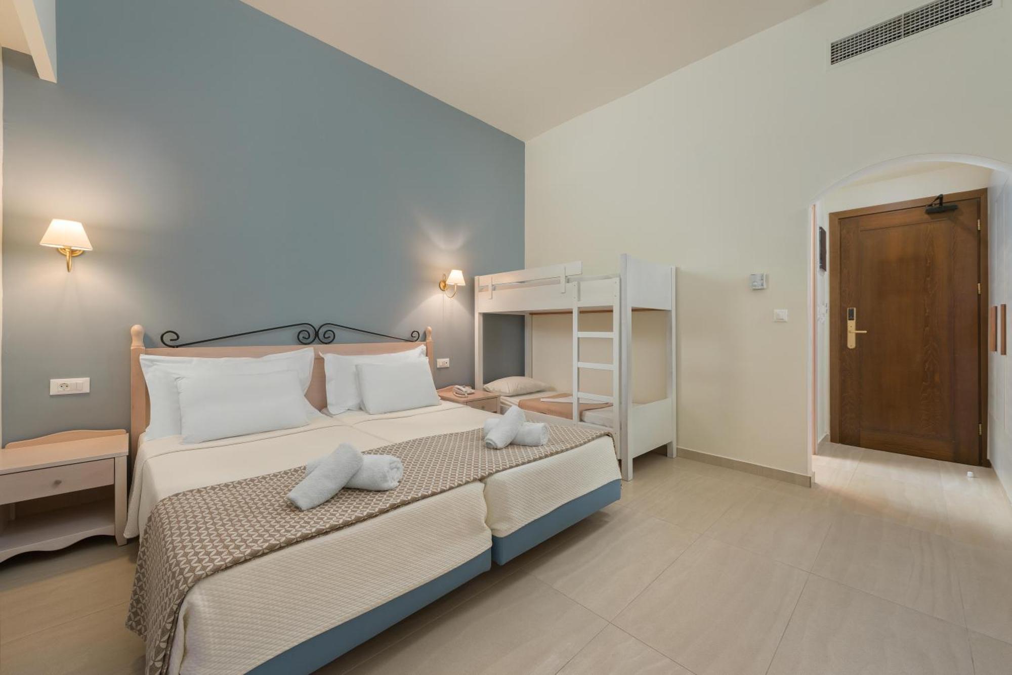 Hotel Matoula 4*
